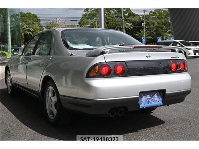 Nissan SKYLINE 1995-05 8101907-2