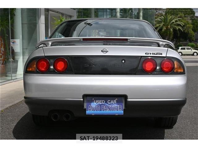 Nissan SKYLINE 1995-05 8101907-3