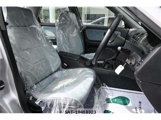 Nissan SKYLINE 1995-05 8101907-8