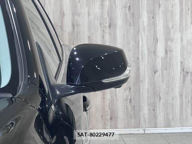 Nissan SKYLINE 2015-09 8101911-21