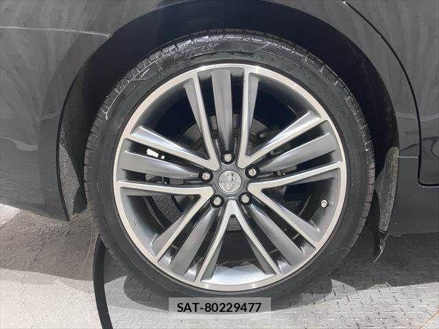 Nissan SKYLINE 2015-09 8101911-25