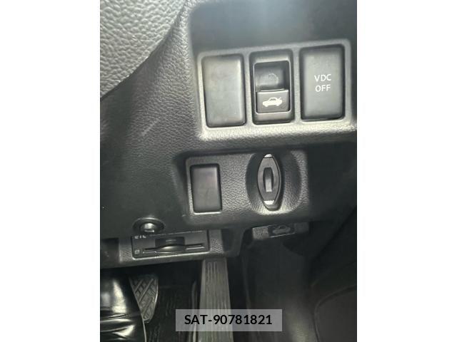 Nissan SKYLINE 2011-08 8101913-15