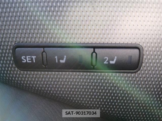 Nissan SKYLINE 2019-05 8101910-5