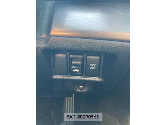 Nissan SKYLINE 2012-06 8132412-17