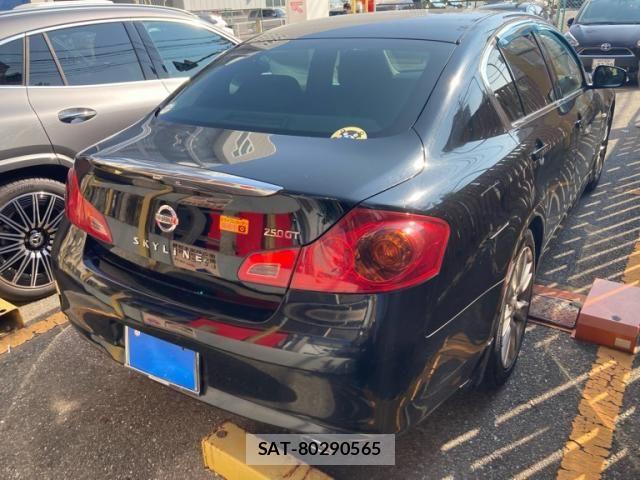 Nissan SKYLINE 2012-06 8132412-5