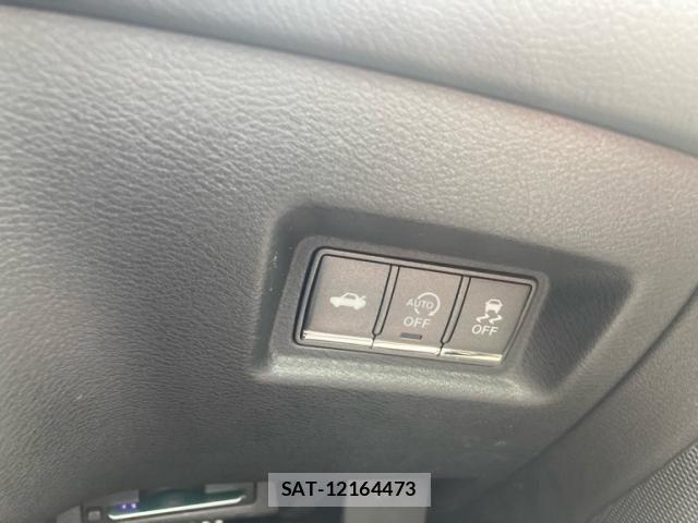Nissan SKYLINE 2015-11 8132404-13