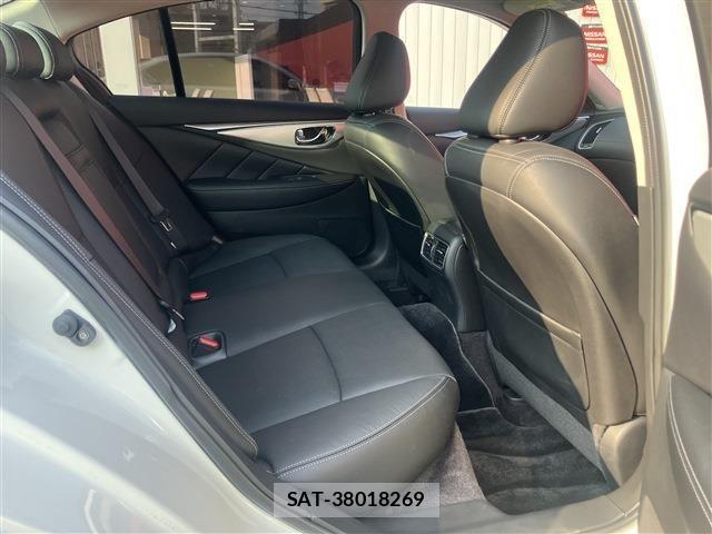 Nissan SKYLINE 2023-10 8146698-11