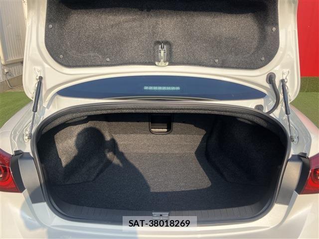 Nissan SKYLINE 2023-10 8146698-15