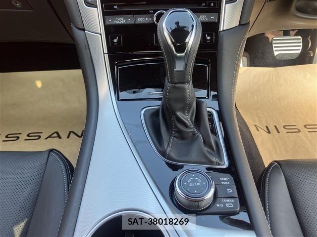 Nissan SKYLINE 2023-10 8146698-21