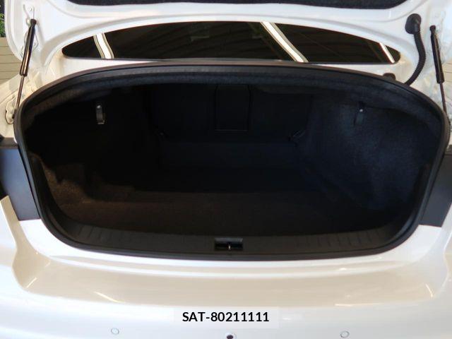 Nissan SKYLINE 2023-11 8210217-12
