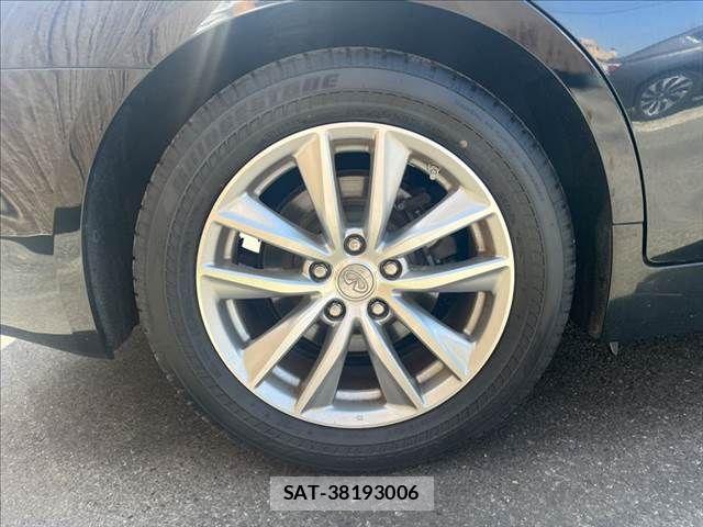 Nissan SKYLINE 2015-06 8210223-26
