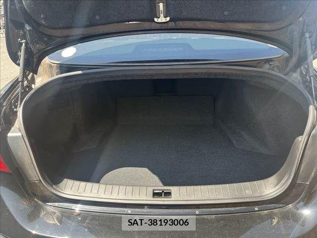 Nissan SKYLINE 2015-06 8210223-8