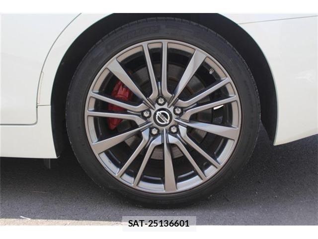 Nissan SKYLINE 2020-01 8210221-24