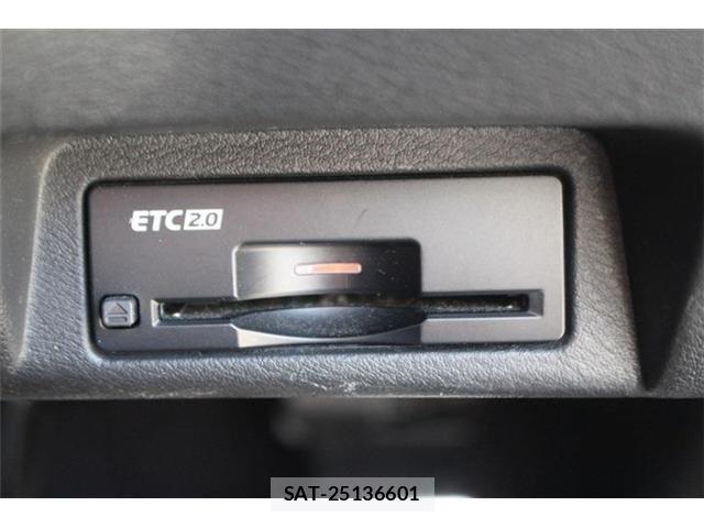 Nissan SKYLINE 2020-01 8210221-3