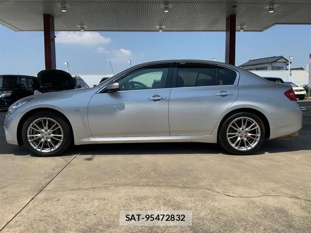 Nissan SKYLINE 2012-09 8210224-9