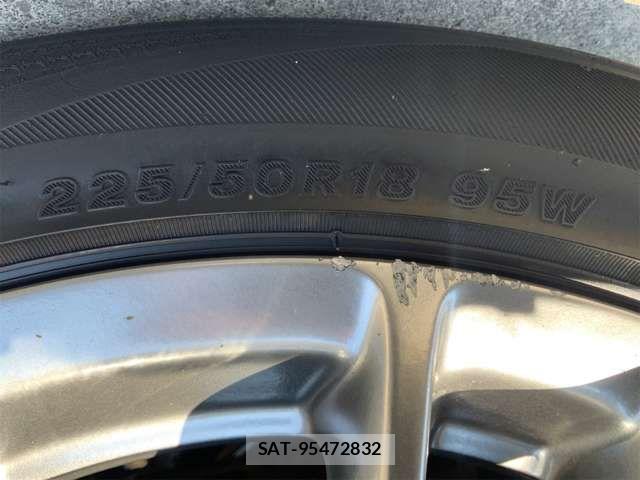 Nissan SKYLINE 2012-09 8210224-18