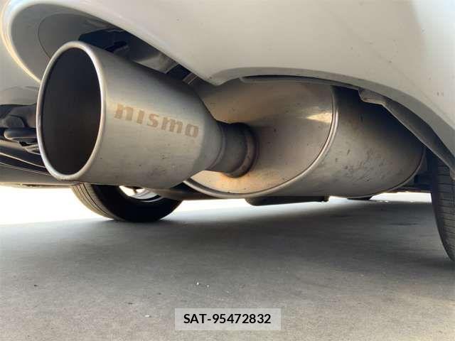 Nissan SKYLINE 2012-09 8210224-2