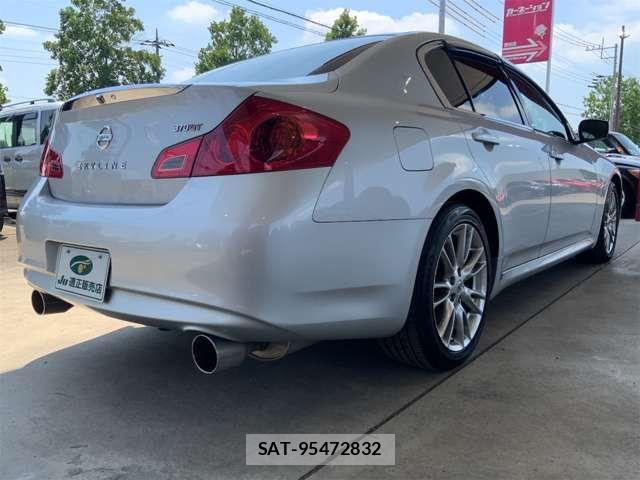 Nissan SKYLINE 2012-09 8210224-6