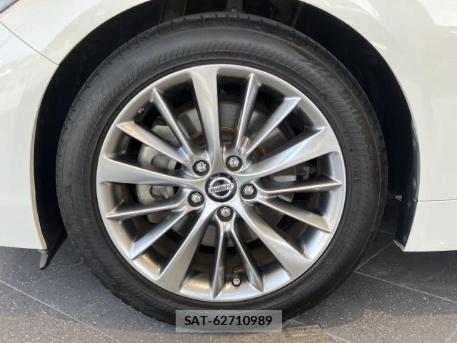 Nissan SKYLINE 2022-04 8210220-19
