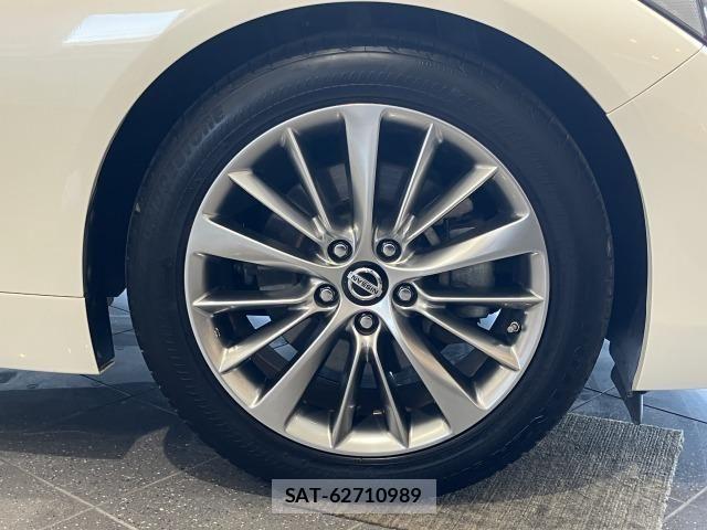 Nissan SKYLINE 2022-04 8210220-21