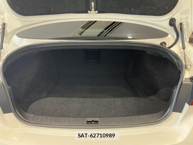 Nissan SKYLINE 2022-04 8210220-26