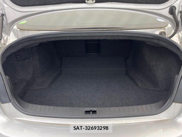 Nissan SKYLINE 2017-07 8231776-13