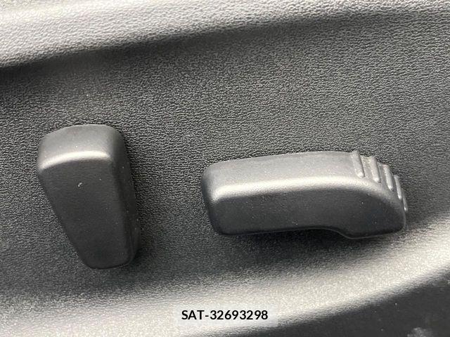 Nissan SKYLINE 2017-07 8231776-7