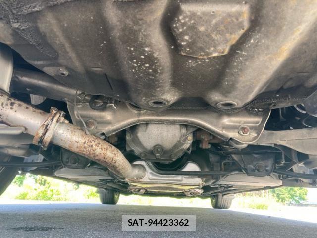 Nissan SKYLINE 2003-07 8231780-5