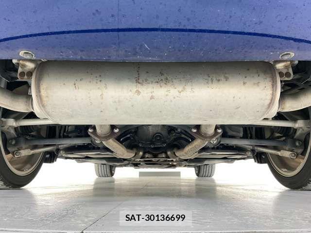 Nissan SKYLINE 2017-01 8246704-9
