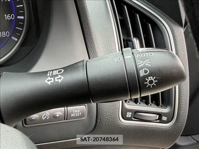 Nissan SKYLINE 2016-02 8337897-27