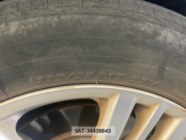 Nissan SKYLINE 2011-12 8355610-3