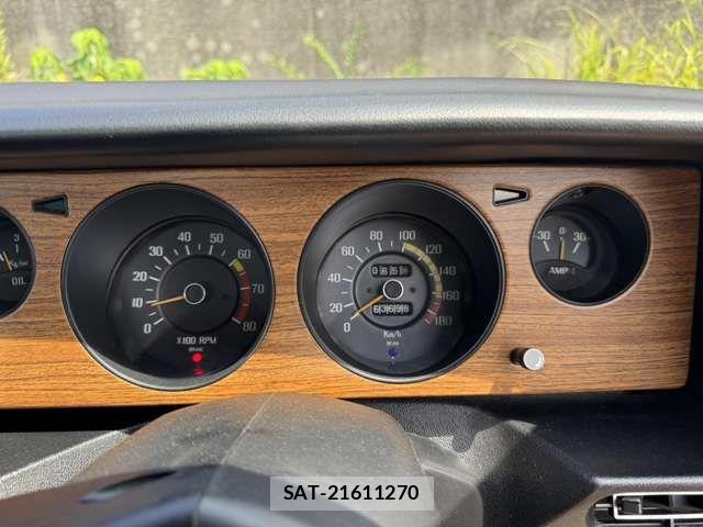 Nissan SKYLINE 1973-11 8368727-3