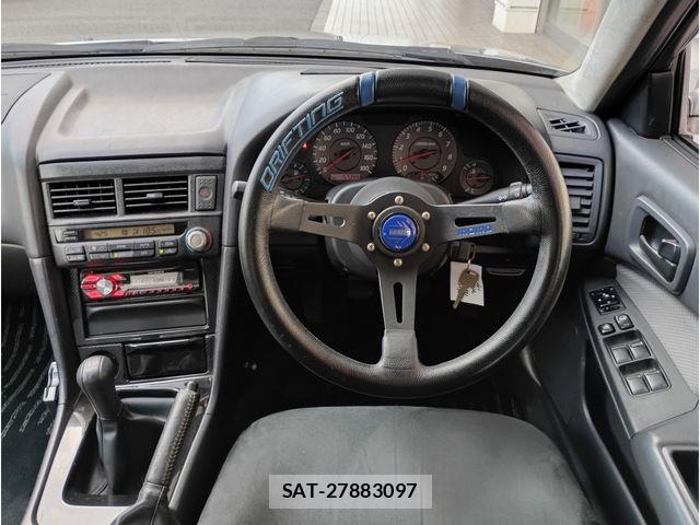 Nissan SKYLINE 2000-02 8414978-11