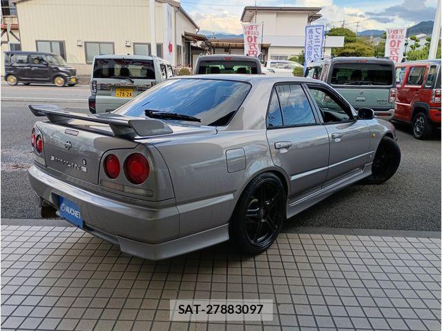 Nissan SKYLINE 2000-02 8414978-2