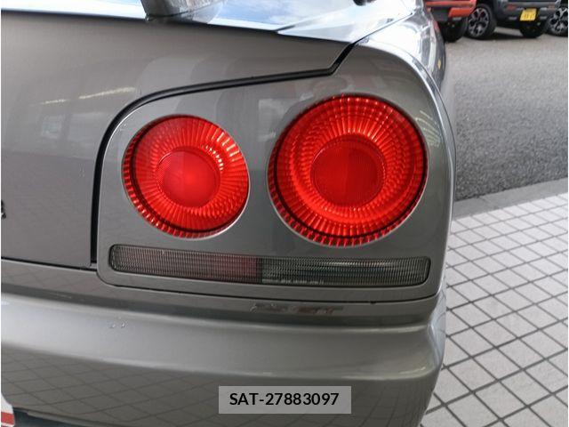 Nissan SKYLINE 2000-02 8414978-5