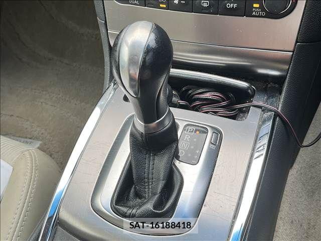 Nissan SKYLINE 2013-11 8414988-27
