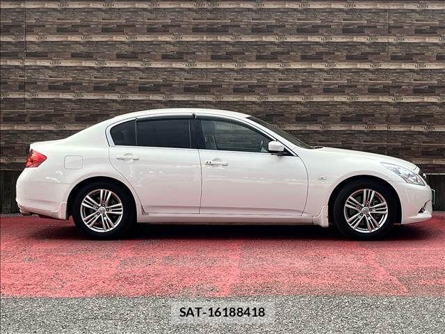Nissan SKYLINE 2013-11 8414988-3