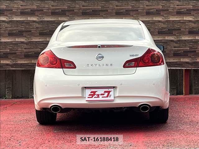 Nissan SKYLINE 2013-11 8414988-5