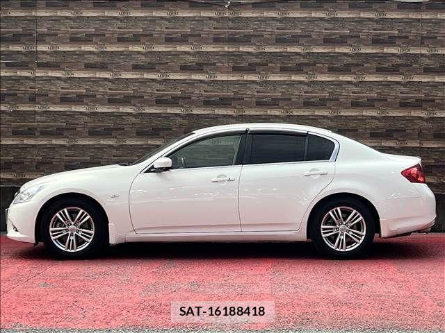 Nissan SKYLINE 2013-11 8414988-7