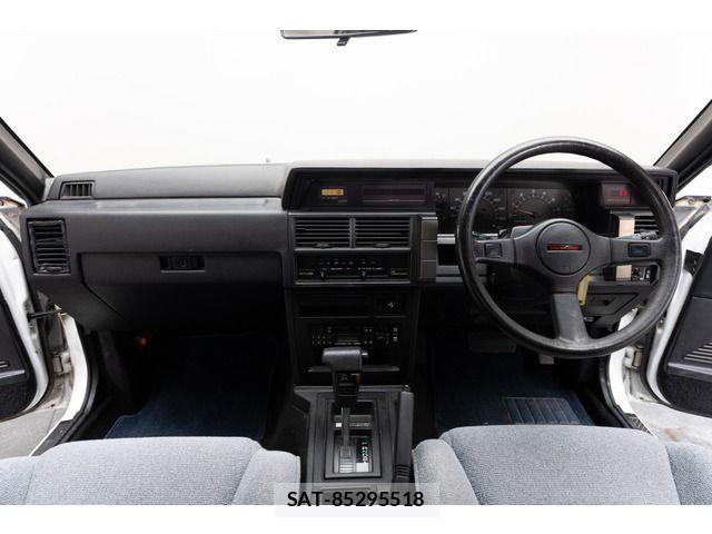 Nissan SKYLINE 1988-11 8527384-1