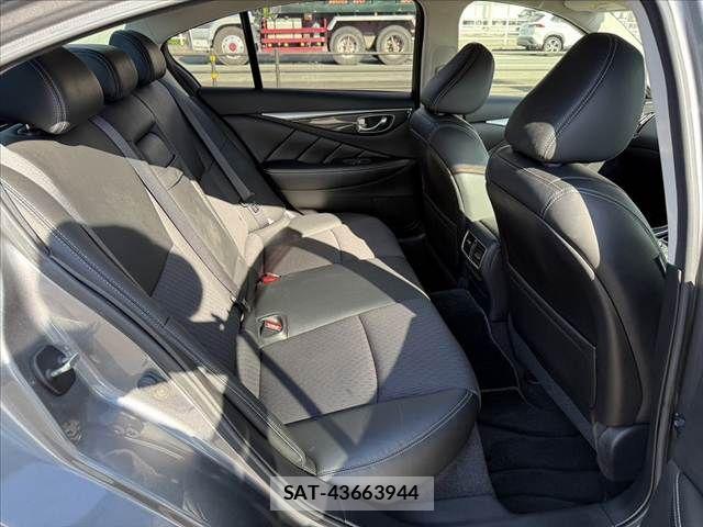 Nissan SKYLINE 2014-09 8527388-17