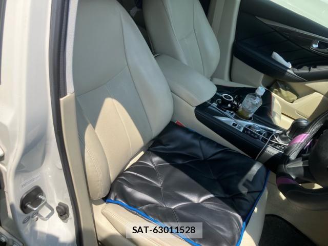Nissan SKYLINE 2016-11 8628910-18