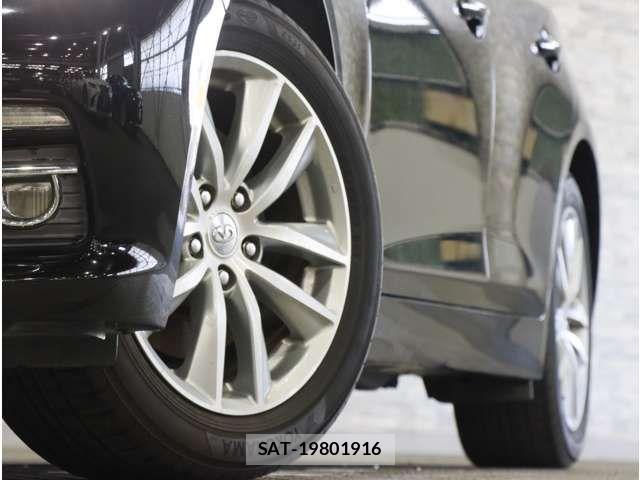 Nissan SKYLINE 2014-12 8686570-18