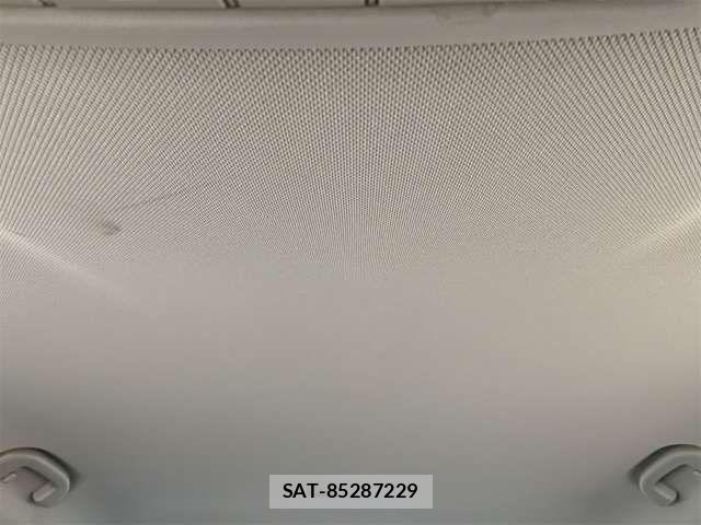 Nissan SKYLINE 2018-10 8686568-11