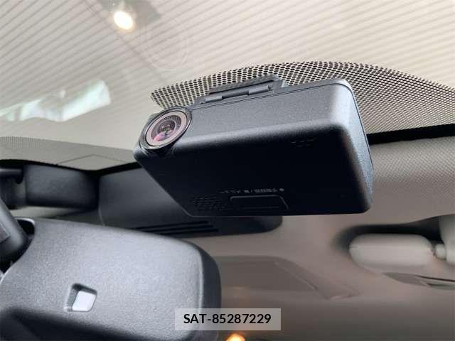 Nissan SKYLINE 2018-10 8686568-2