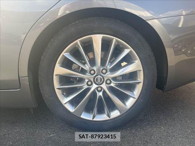 Nissan SKYLINE 2020-04 8686567-28