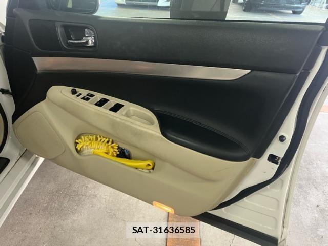 Nissan SKYLINE 2011-09 8797497-10