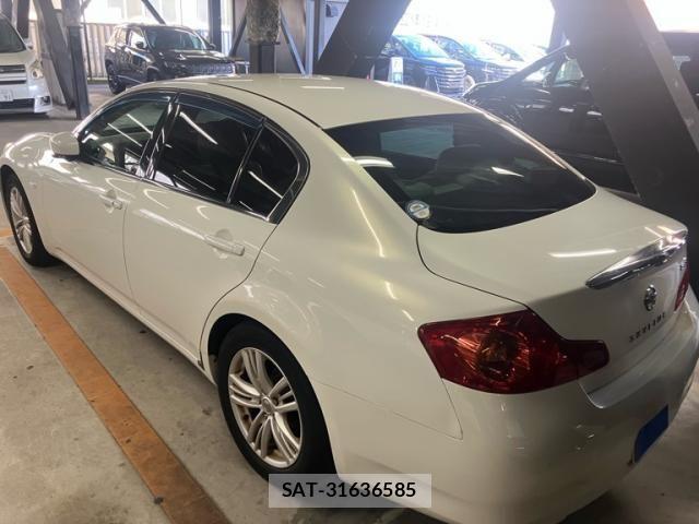 Nissan SKYLINE 2011-09 8797497-2
