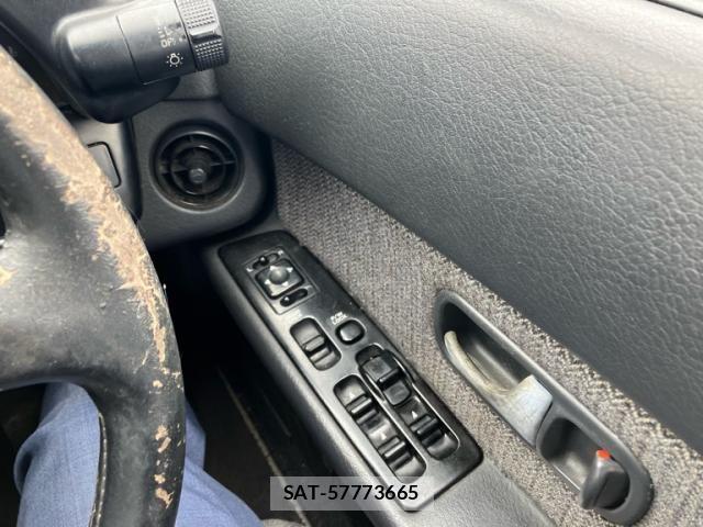 Nissan SKYLINE 1989-09 8831618-11