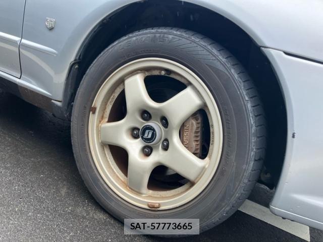 Nissan SKYLINE 1989-09 8831618-15